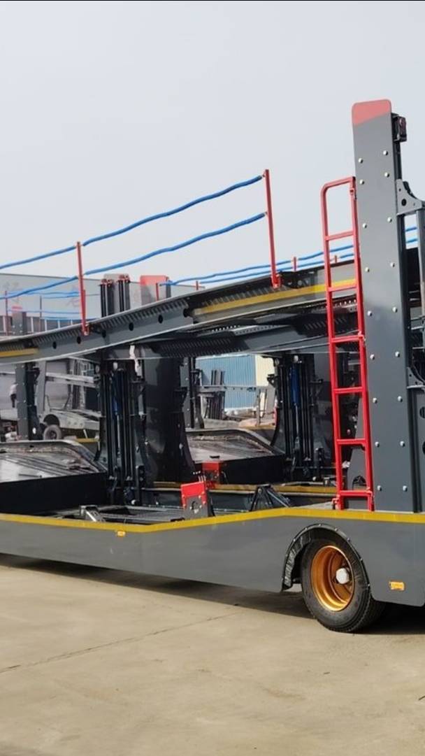 Полуприцеп автовоз Luxuda LZC9405BG