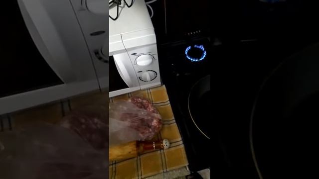 Лазанья от шеф повора ！ Готовим лазанью ,немного отступив от традиций ！ смотреть онлайн