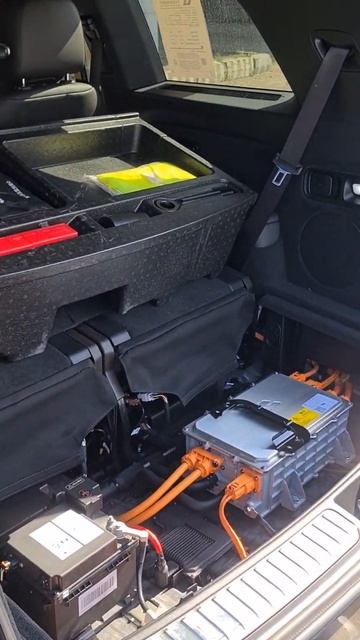 Зарядить аккумулятор LiXiang L9 смотреть онлайн