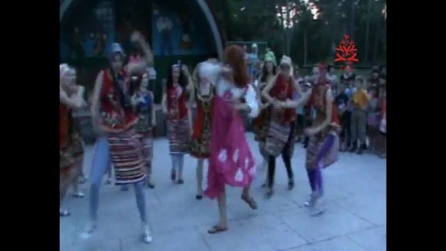 Елочка — 2012, 1 смена. Новости на Елке. Первый выпуск смотреть онлайн