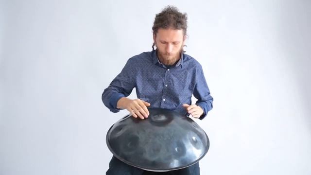 Pasha Aeon - Handpan & Beatbox improvisation, F Pygmy scale, 2018 смотреть онлайн