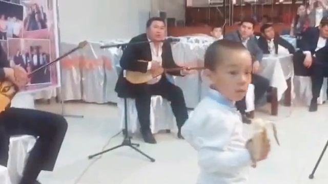 Шоу АЙТЫС. Шалқарбай және Жәнібек. 2016 смотреть онлайн