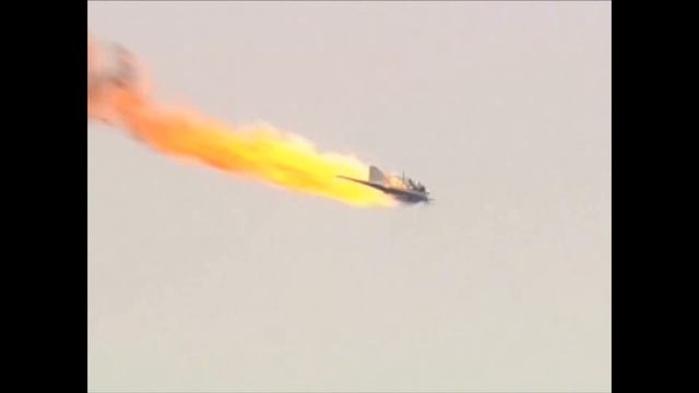 US Navy laser weapon shoots down UAV at sea смотреть онлайн