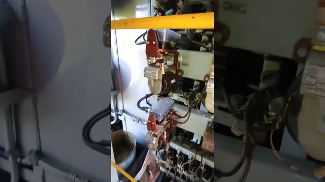 ЭП1М Блок 1 расположение на нем аппаратов.1 часть смотреть онлайн