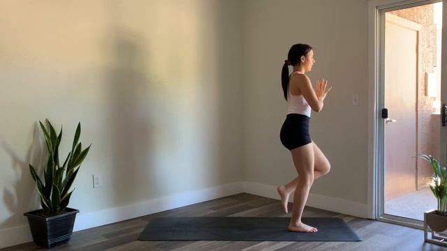 40 Minute Power Vinyasa Yoga Class