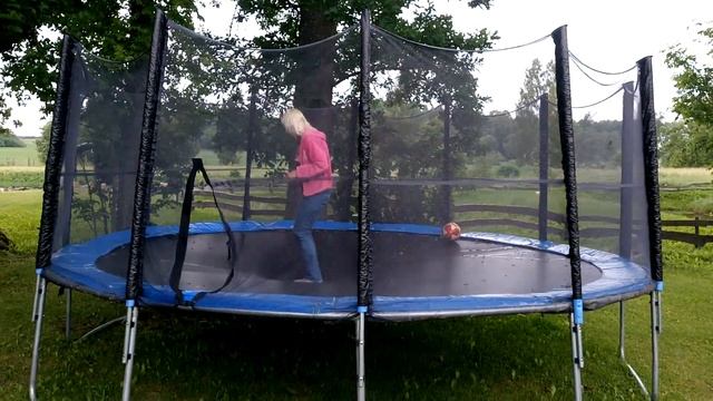 Батут всем смотреть онлайн