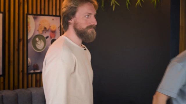 Открыл свою кофейню с нуля по франшизе Baggins Coffee. Отзыв о франшизе Baggins. Бизнес идея 2024