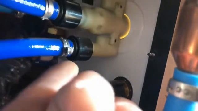 Kantleak remedy for filling fresh tank смотреть онлайн
