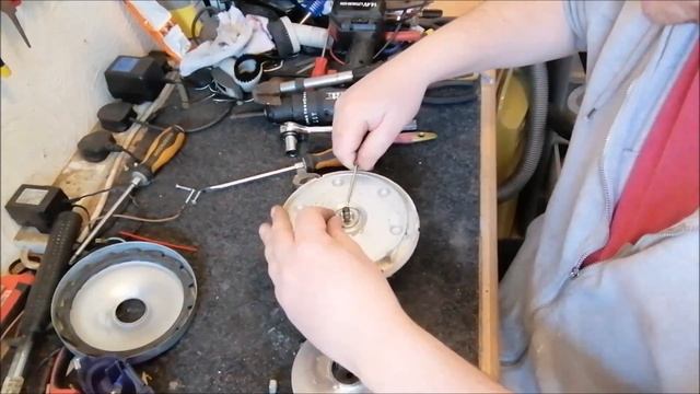 Strip Down and Service of 1997 Goblin Aztec 1600 Electronic - Simpler than its granddad! смотреть онлайн