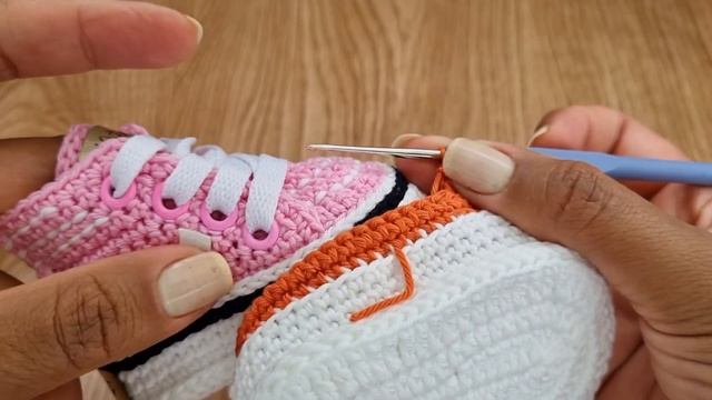 Tênis Tipo Vans Em Crochê Para Bebê - 9 Cm - Sapatinho De Crochê Fácil De Fazer.