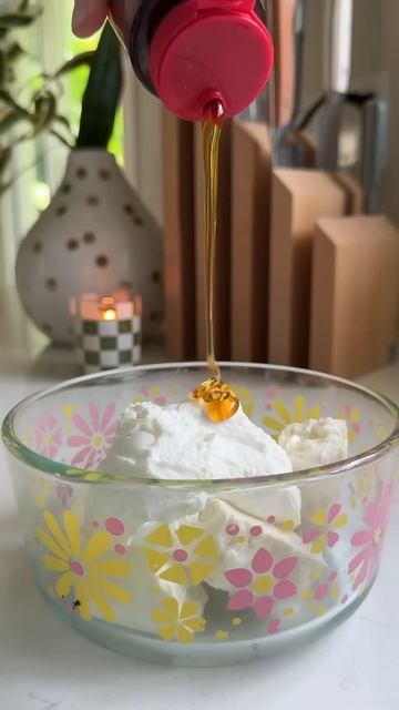 Pickled Beets & Hot Honey Whipped Feta #shorts смотреть онлайн