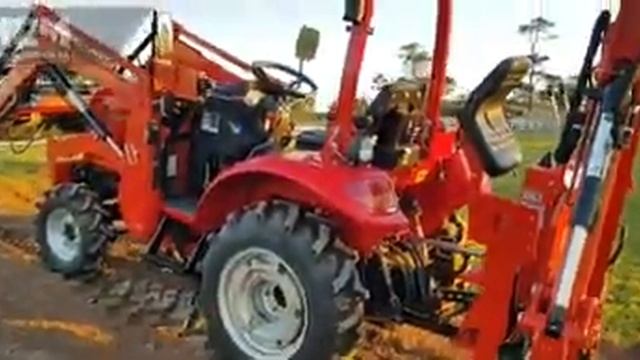 304G2 Dongfeng Tractor - Quick Walk Around Video смотреть онлайн