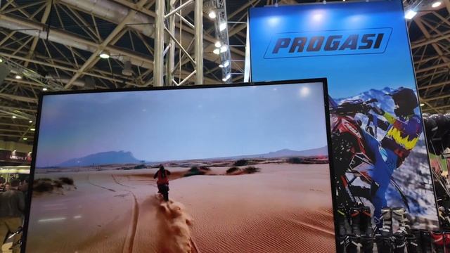 МОТОВЕСНА 2024. Репортаж с выставки и советы по выбору эндуро смотреть онлайн