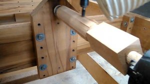 ЧПУ оцилиндровка мебельной ножки. CNC milling simply round legs.