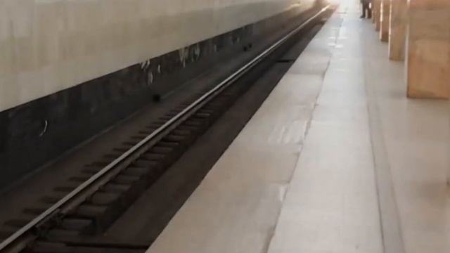 "Улица 1905 года" Moscow Metro Station - 莫斯科 смотреть онлайн