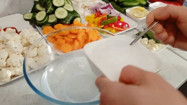 Mes légumes conserve, toujours aussi croquants, même après 5 mois ☺ طريقتي في عمل أحلى مخللات 😍 смотреть онлайн