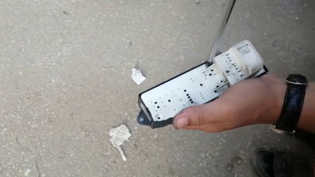 اصلاح مشكله رفع وخفض مفتاح زجاج الكهرباء BYD f3 смотреть онлайн