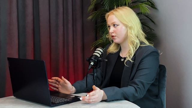 ВЫПУСК 1:Злые духи на Лагерном/Дом с Кикиморой/Как следователь ловил полтергейста в поселке Светлый смотреть онлайн