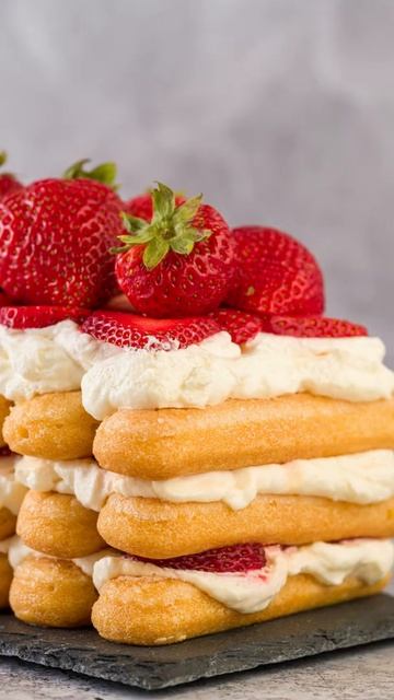 Valentines Strawberry CAKES Decorating Ideas #Shorts смотреть онлайн