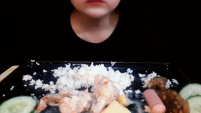 MUKBANG :) CHICKEN PASTEL смотреть онлайн