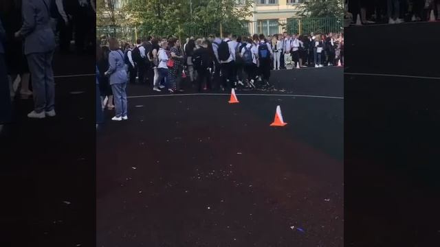 Школа первый раз в 8 класс Москва смотреть онлайн