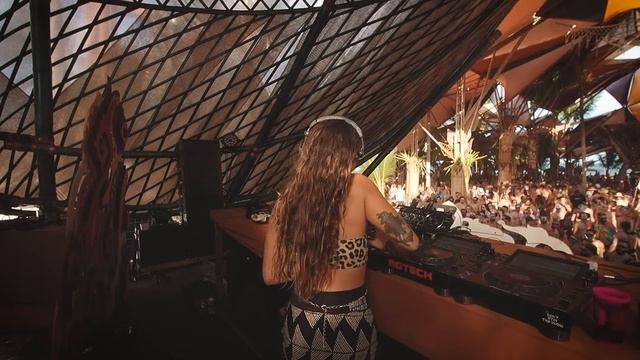 Fernanda Pistelli @ Universo Paralello Festival 2024 - 2025 смотреть онлайн