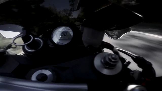 Kawasaki Ninja ZX10R generation 3 смотреть онлайн