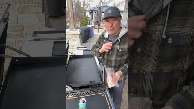 The new Weber Slate griddle! смотреть онлайн