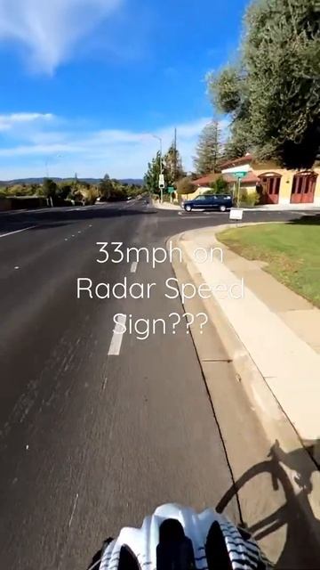 Using the Street Radar Speed Sign смотреть онлайн