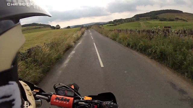 KTM 690 SMC vs KTM 950 SM on the backroads смотреть онлайн