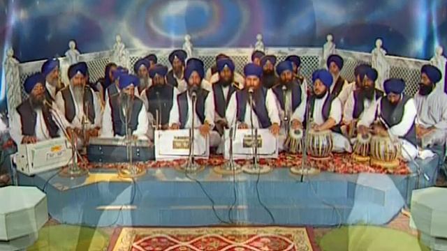 Kirpa Nit Baso Hridaye Har Nit | Sant Niranjan Singh Ji | Atamras Kirtan Darbar 2000 (Vol.2) смотреть онлайн
