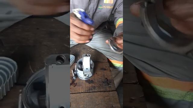 Cara pasang metal jalan pada stang piston смотреть онлайн