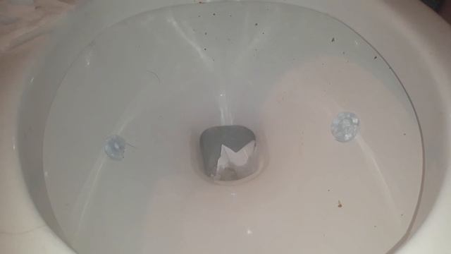 1,217: 2017 project source toilet on overfilled tank flushing on dry bowl. смотреть онлайн