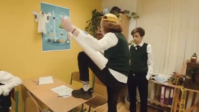 чисто школа глазами школьника😂 смотреть онлайн