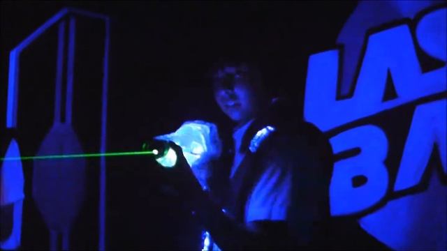 Laser Battle Advertisement by Pikanaru (2012) смотреть онлайн