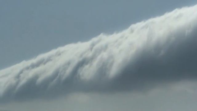 Roll Cloud at South Oliphant Ontario 5 27 2007 смотреть онлайн