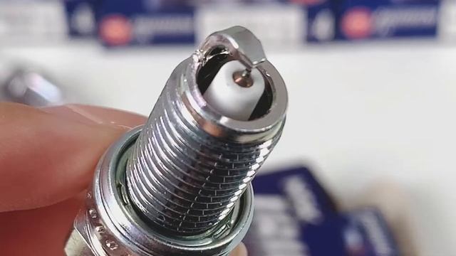 IRIDIUM IX SPARK PLUG 