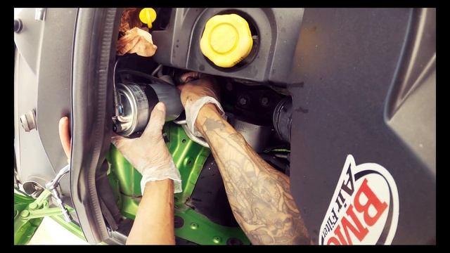 FAIRE UNE VIDANCE EN 11minutes18 OPEL CORSA D/ DIY смотреть онлайн
