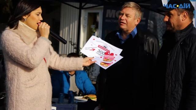 Burger day смотреть онлайн