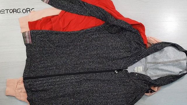 06639 Sweatshirts Premium (Толстовки Premium м/ж)№42 14,20 кг 5,90€ за кг 32 ед смотреть онлайн