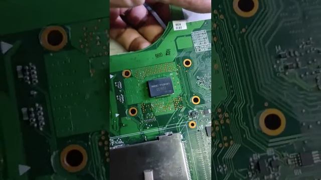 Penggantian Capasitor Nec Tokin Oe907