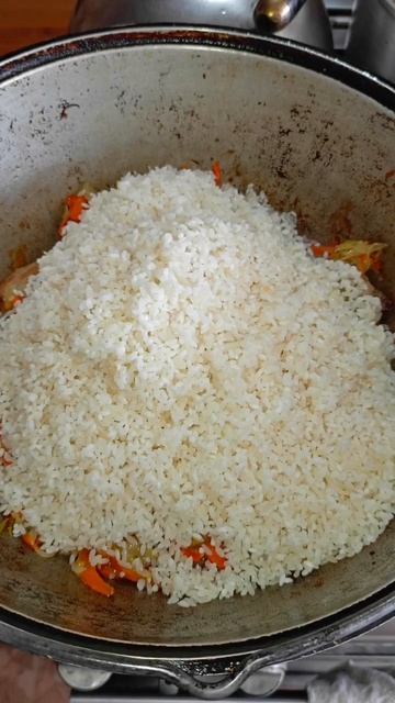 МОЖЕТ ПЛОВ🤷,МОЖЕТ КАША С МЯСОМ #плов #настоящийплов #пловсосвениной #пловвказане #shorts #едавказан смотреть онлайн