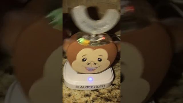 kid’s AutoBrush review смотреть онлайн