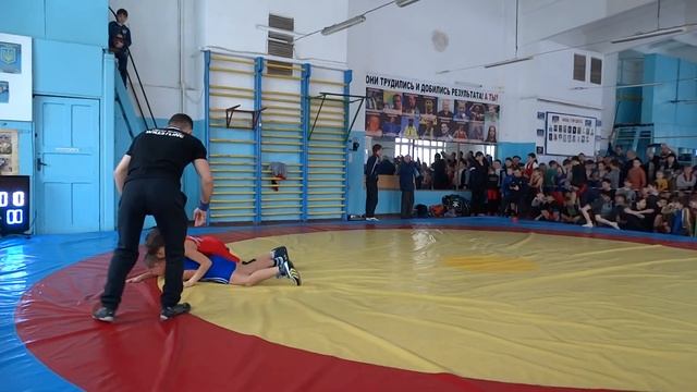 24.02.2018 Вільна боротьба м.Токмак - клуб "Чемпіон" на виїзді у м.Мелітополь смотреть онлайн