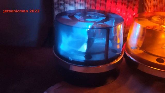 Blaulicht Sondersignal Rundumleuchte Majáky Tesla PAL AZD 500 Rot,Blau,Orange смотреть онлайн