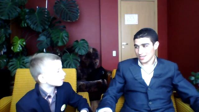 Маленький полиглот смотреть онлайн