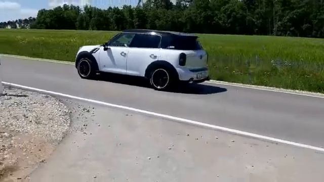 Mini Cooper s r60 All4 mit Raggazn Sport Auspuff. смотреть онлайн