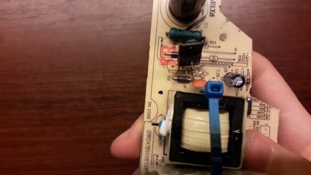 Naprawa zasilacza impulsowego, w którym wybuchł mosfet || Użycie scalaka STRW6052S смотреть онлайн