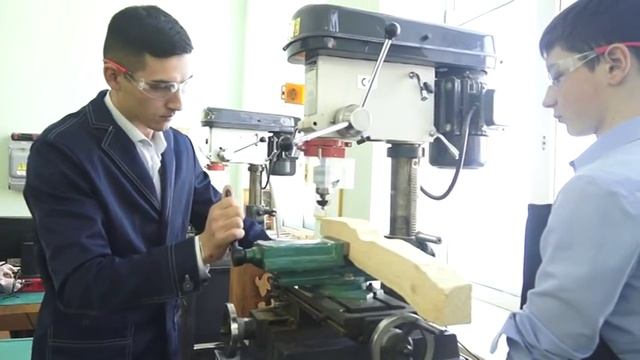 Учитель года 2017 Тимур смотреть онлайн
