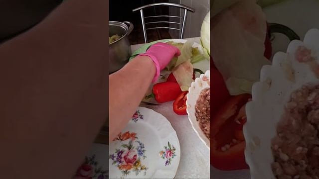 Манушак в прямом эфире!ГОЛУБЦЫ БЕЗ ЗАЖАРКИ👍😋🍅🌶 смотреть онлайн